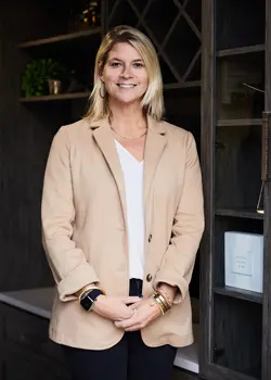 Closet Factory Kelly Osbun