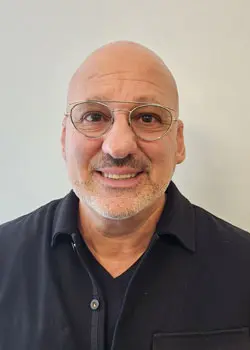 Mark-Riback headshot