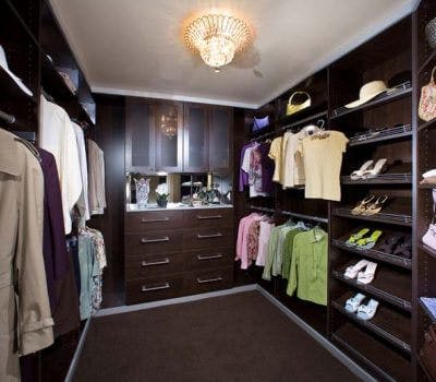 Closet Organizers: 5 Ways to Clean Out Your Closet