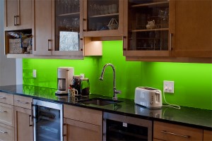 Green glass backsplash_Dulles Glass and Mirror_Closet Factory