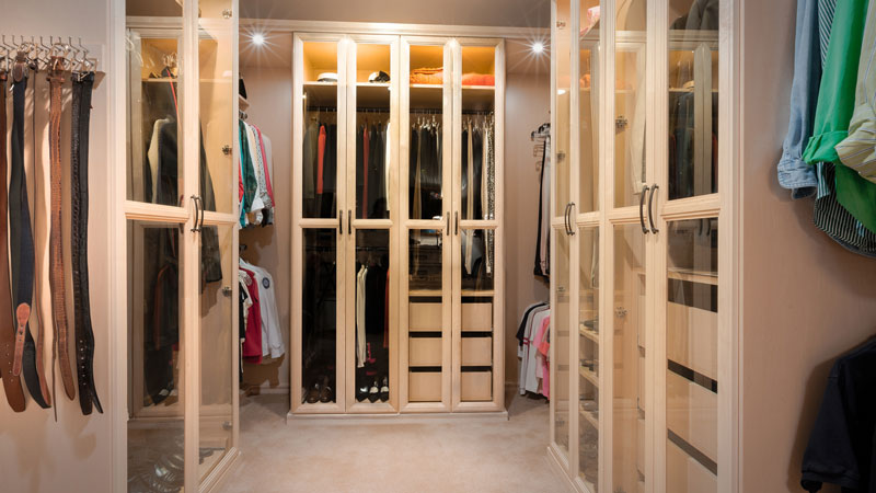 8 Walk-In Closet Ideas To Inspire You