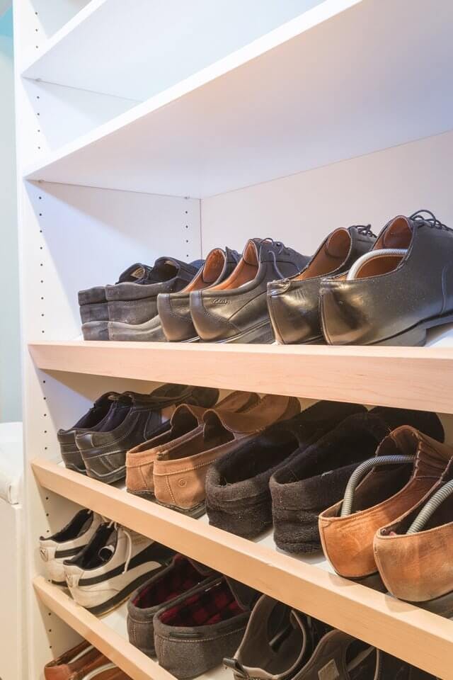 Angled shoe shelves make shoe storage simple