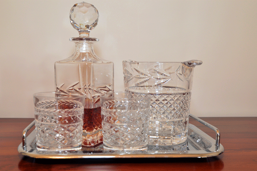 Liquor tray 2025