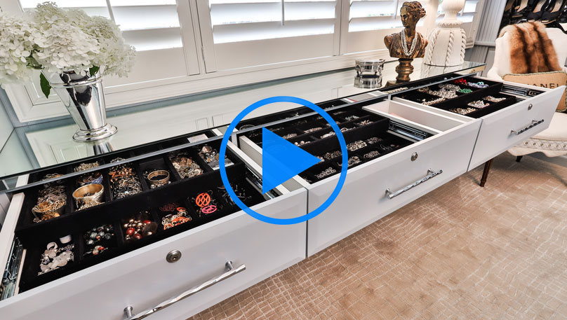 A video showing how segmented drawers can keep your jewelry organized