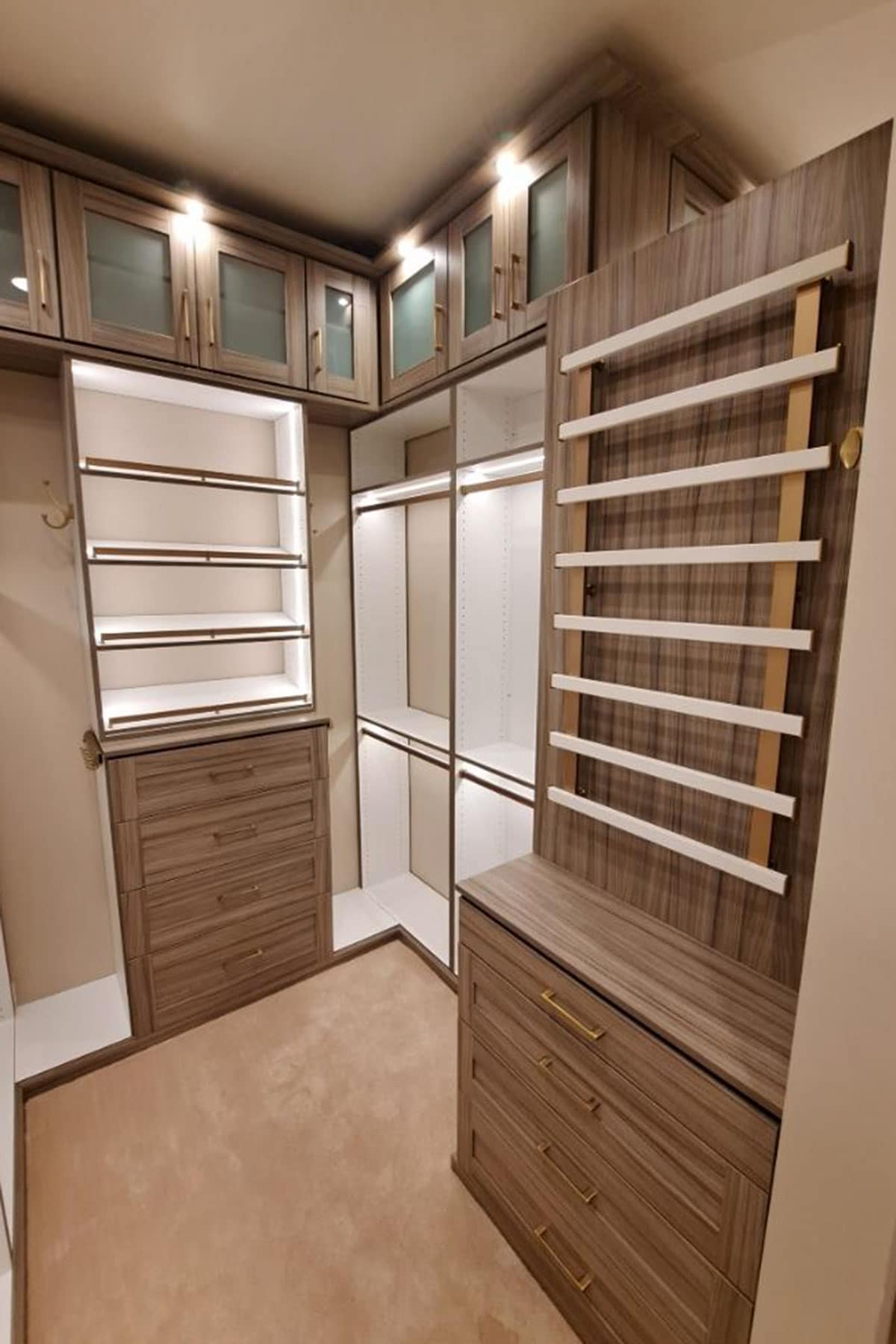 Closet Interior Design? Leave It to Closets Las Vegas!