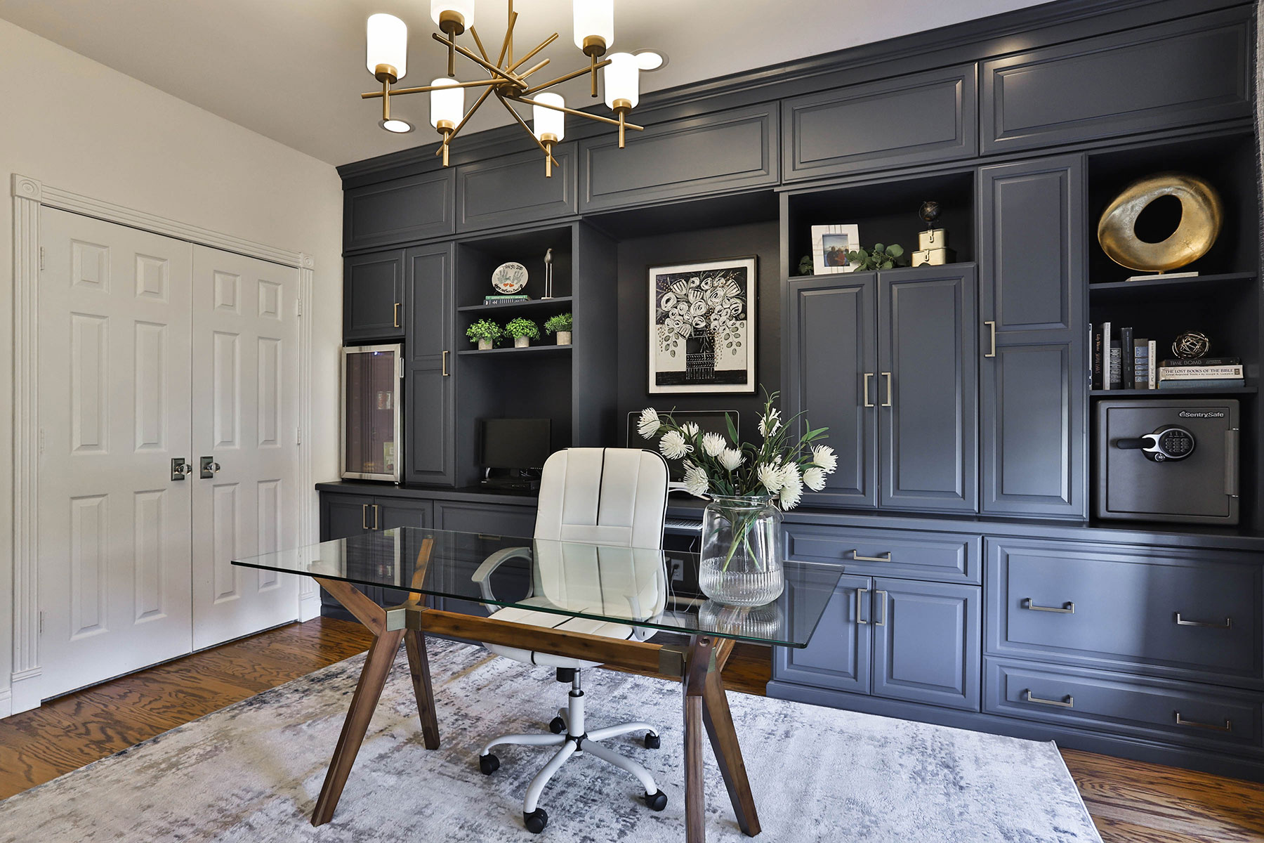 Custom Home Offices | Office Built-in Design | Closet Factory