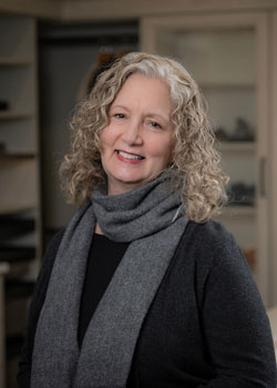 Suzanne-Brandt headshot