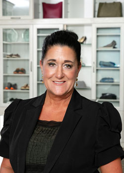 closet factory desinger Heidi