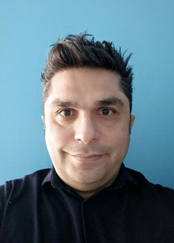 Mehmet Ozmelioglu headshot