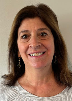 Lynn headshot