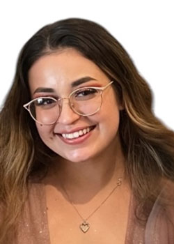 Makayla headshot
