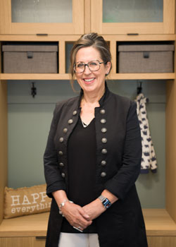 closet factory employee sophia