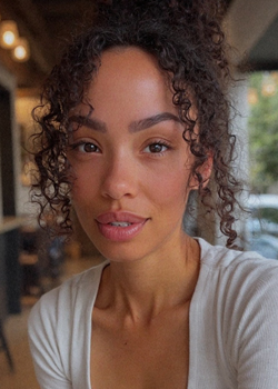 closer factory designer Natalie Diane