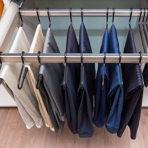 Pull out pant rack