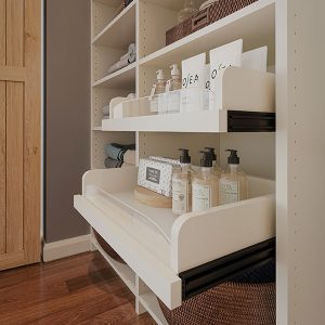 Pull-out shelves with curved Lucite face