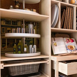 Pantry lazy susans