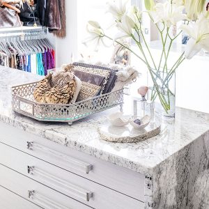 Laminate counter tops, chrome/plexi pulls