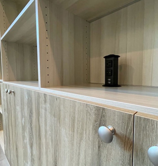 Pop up outlets